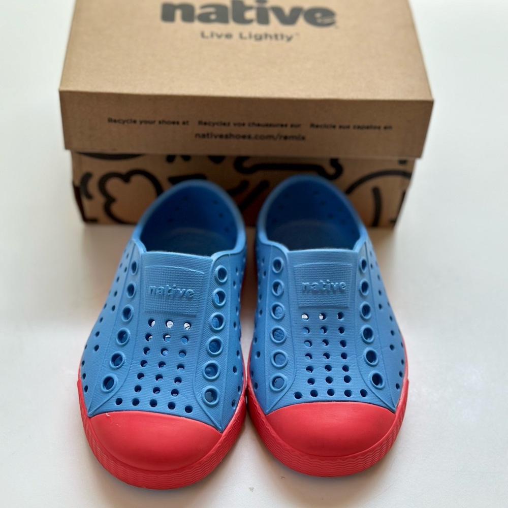 Native Jefferson Shoes NWT C5